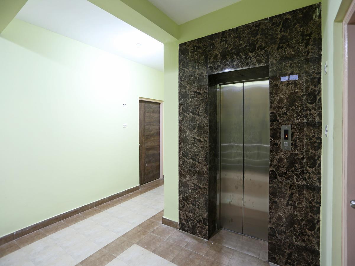Oyo 11343 Hotel Sai International Bhubaneswar Exteriör bild