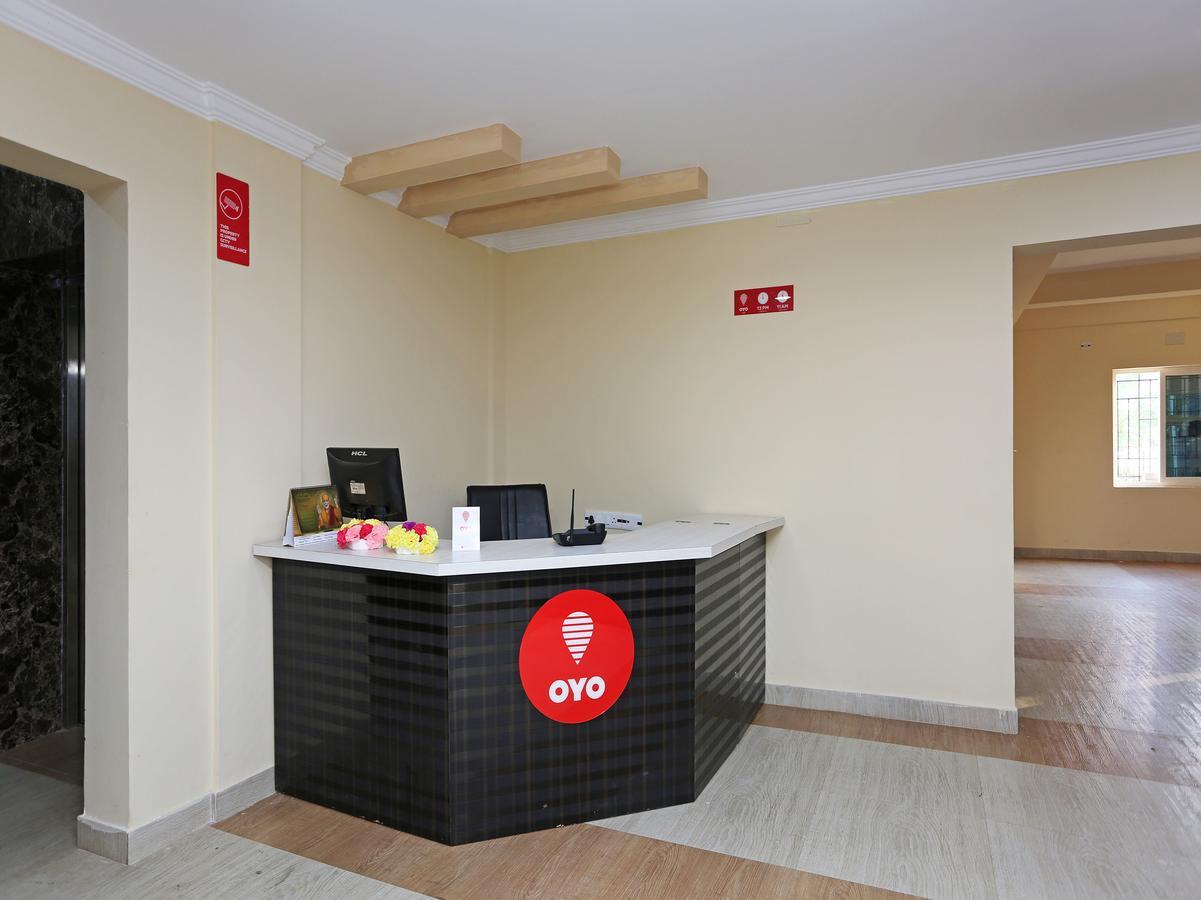 Oyo 11343 Hotel Sai International Bhubaneswar Exteriör bild
