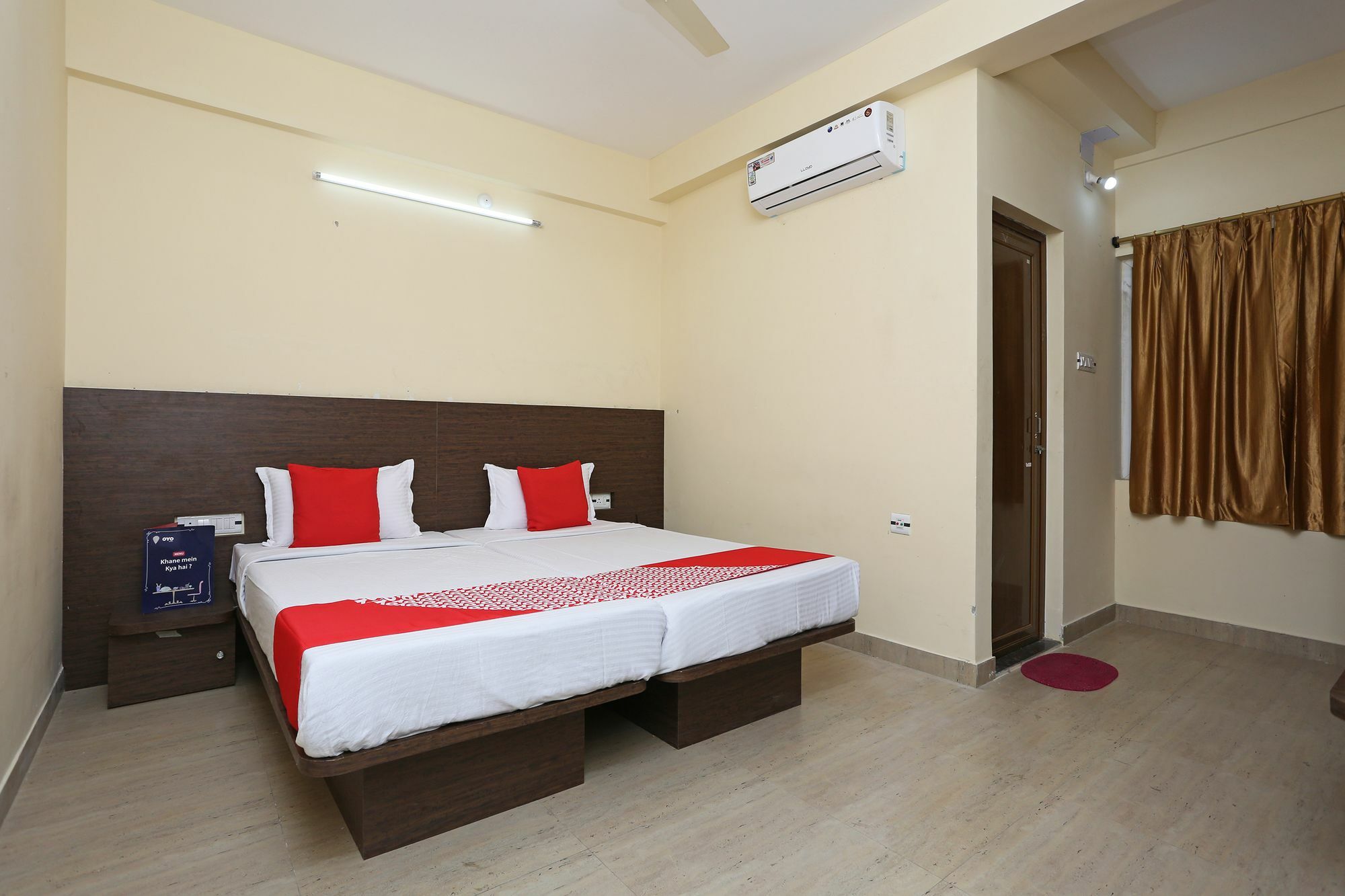 Oyo 11343 Hotel Sai International Bhubaneswar Exteriör bild